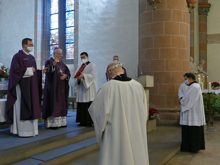 Beauftragung zu Lektorat und Akolythat in St. Marien, Volkmarsen (Foto: Karl-Franz Thiede)